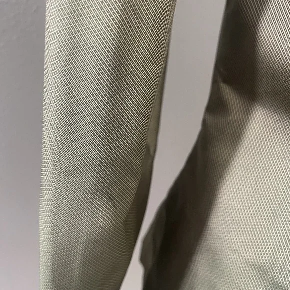 VTG ANN TAYLOR Sz 6 Green  Iridescent 100% Silk Button‎ Up Shirt Blouse Preppy - Picture 10 of 10